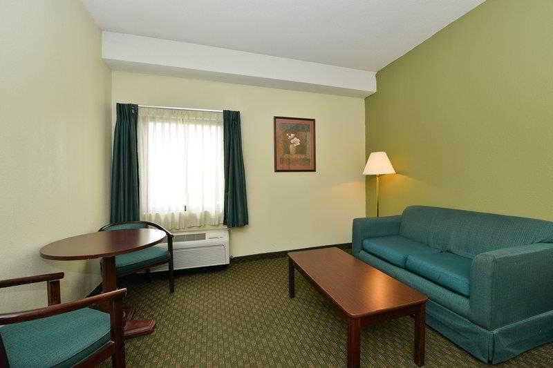 Quality Inn & Suites Southport Indianapolis Eksteriør bilde