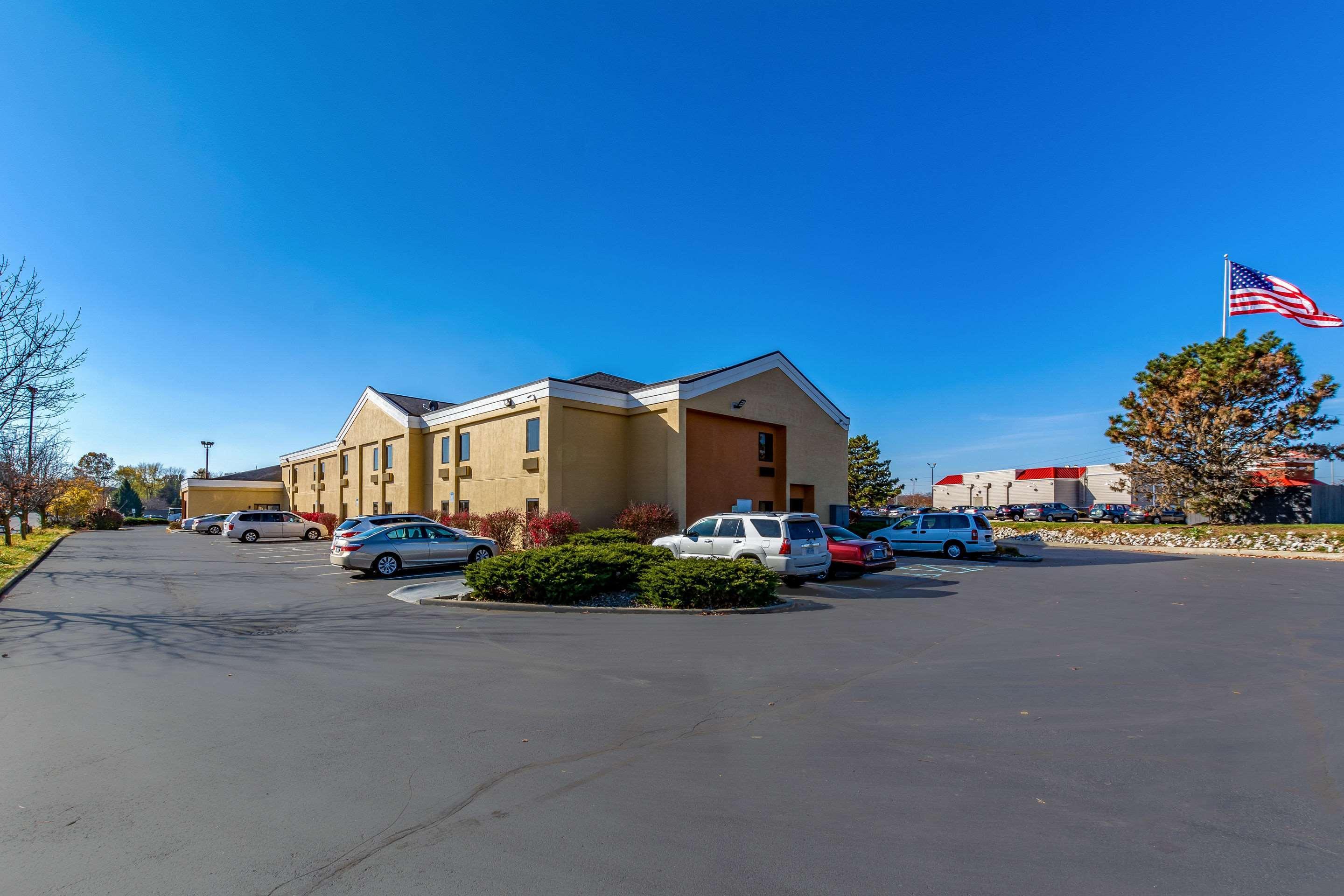 Quality Inn & Suites Southport Indianapolis Eksteriør bilde